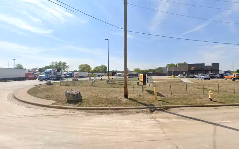 Dog Park at Love's Travel Stops - Jeffersonville, OH