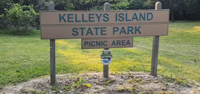 Kelleys Island State Park Picnic Area - Kelleys Island, OH