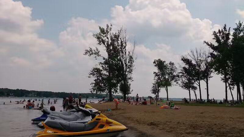 Lake Milton Beach - Lake Milton, OH
