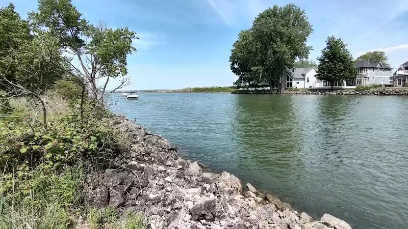 East Harbor State Park Dog Friendly Beach - Lakeside Marblehead, OH