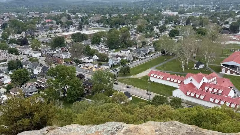 Mount Pleasant in Rising Park - Lancaster, OH