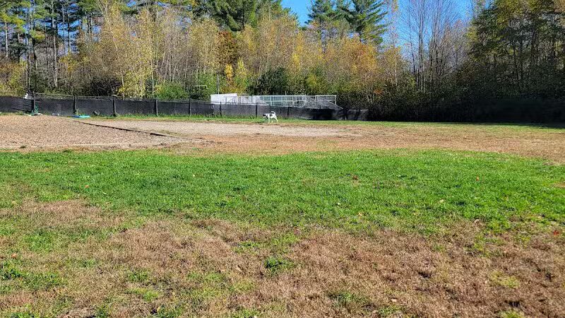 Friend Lee Pets Dog Park - Lee, NH