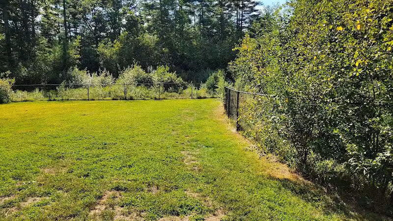 Friend Lee Pets Dog Park - Lee, NH