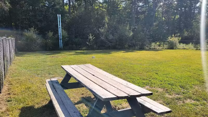 Friend Lee Pets Dog Park - Lee, NH