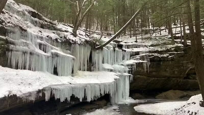 Cedar Falls Trailhead Parking - Logan, OH