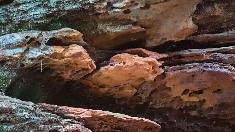 Chapel Cave Trail Head and Rappelling Area Parking - Logan, OH