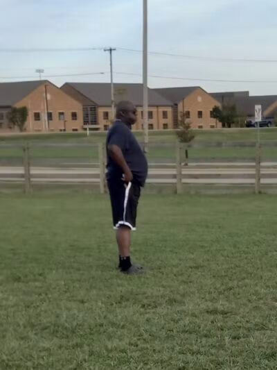 London Yelp Yard - London, OH