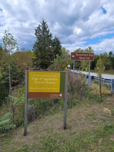Edge of Appalachia Preserve - Buzzardroost Rock Trailhead - Lynx, OH