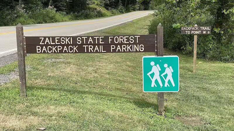 Zaleski State Forest Backpack Trailhead Parking: Selinde Roosenburg Memorial Backpack Trail - McArthur, OH
