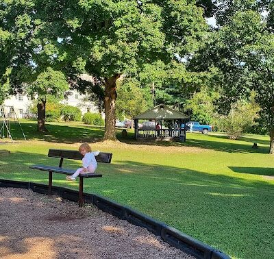 McConnelsville Village Park (The Grove) - McConnelsville, OH