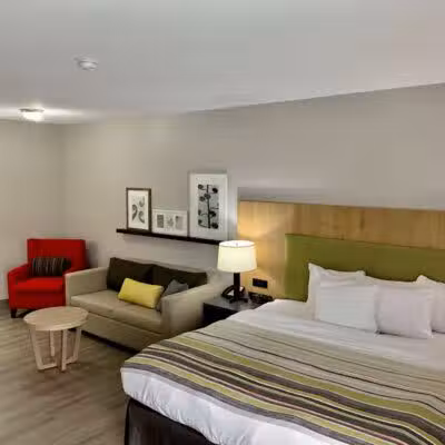 Country Inn & Suites by Radisson, Sandusky South, OH - Milan, OH