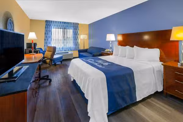Days Inn by Wyndham Milan Sandusky South - Milan, OH
