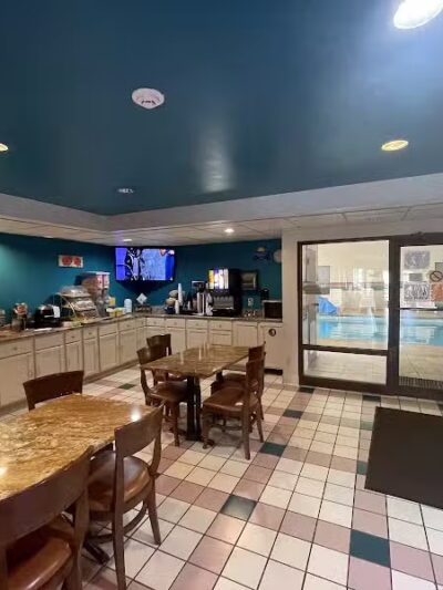 Days Inn by Wyndham Milan Sandusky South - Milan, OH