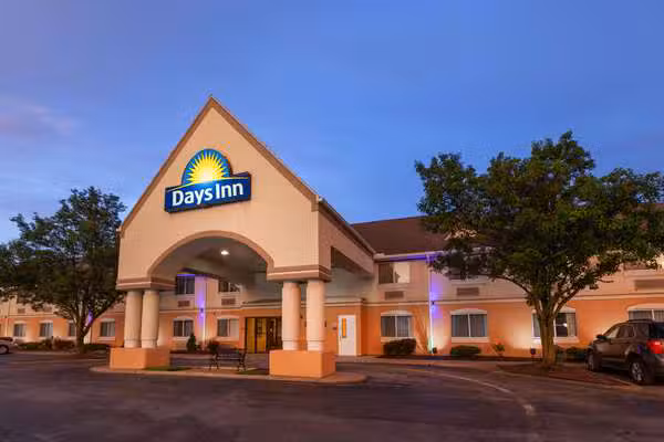 Days Inn by Wyndham Milan Sandusky South - Milan, OH