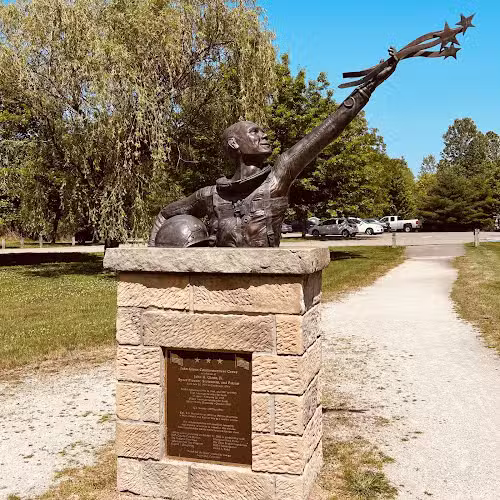 Towpath Trail-John Glenn Grove Trailhead - Navarre, OH
