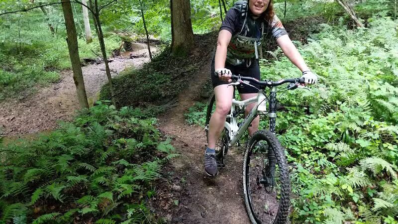 Lake Hope Grouse Pt. Mountain Bike Trailhead - New Plymouth, OH