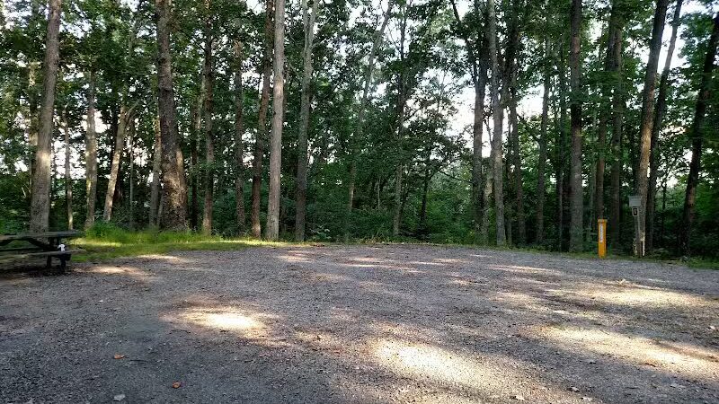 Lake Hope Grouse Pt. Mountain Bike Trailhead - New Plymouth, OH