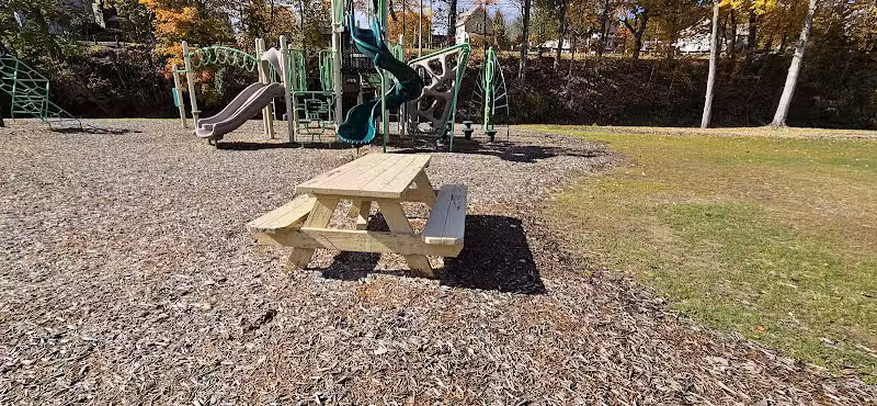 New Waterford Village Park - New Waterford, OH