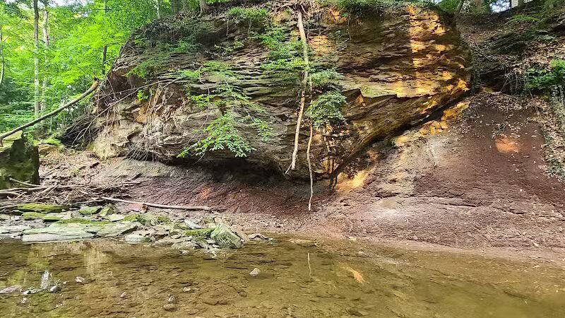 Big Creek Trail Parking - Parma Heights, OH