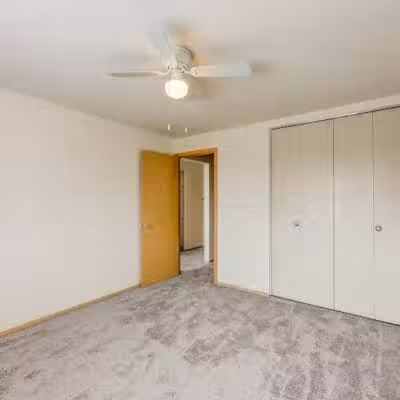 Parma Park Apartments - Parma, OH