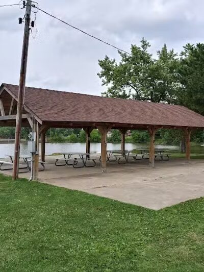 Ridgewood Lake Park - Parma, OH