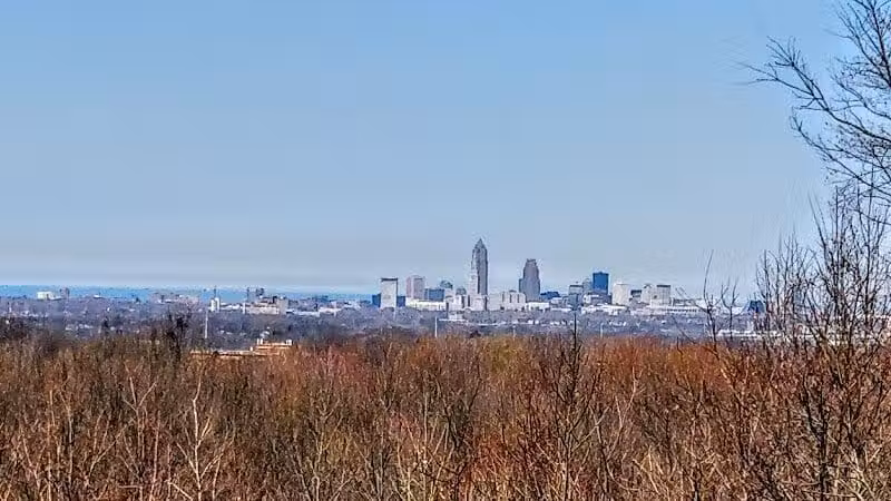 Skyline Overlook Trailhead - Parma, OH