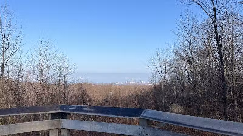 Skyline Overlook Trailhead - Parma, OH