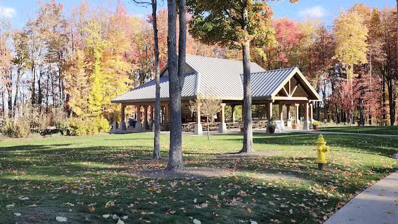 Skyline Overlook Trailhead - Parma, OH