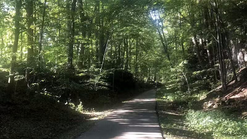 Bike and Hike Trailhead - Peninsula, OH