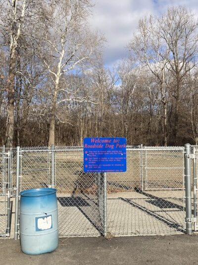 Roadside dog park - Piqua, OH