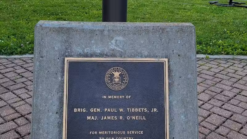 Glick Park & Overlook - O'Shaughnessy Dam - Powell, OH