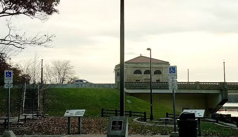 Glick Park & Overlook - O'Shaughnessy Dam - Powell, OH