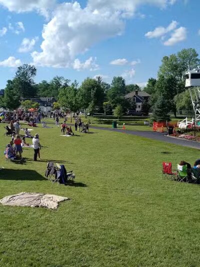 Village Green Park - Powell, OH