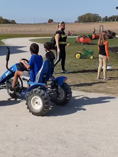 LEHNER'S PUMPKIN FARM - Radnor, OH