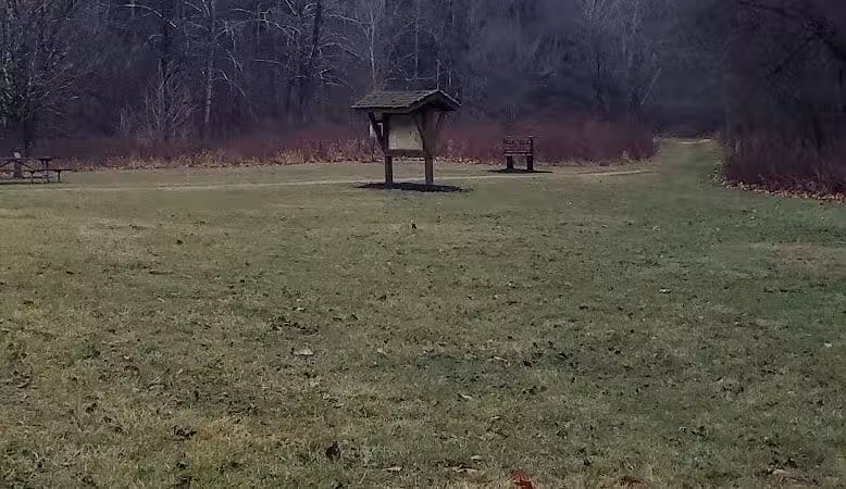 Creekside Meadows Pet Trail - Rockbridge, OH
