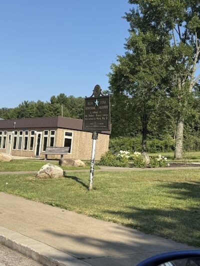 Rest Stop w/ Dog Walking sleep - Salesville, OH