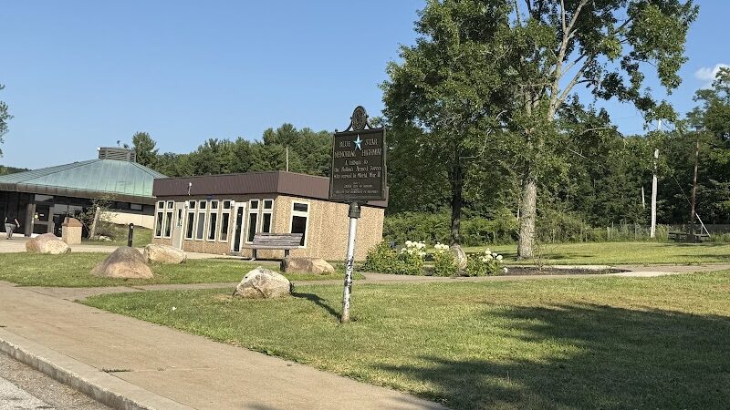 Rest Stop w/ Dog Walking sleep - Salesville, OH