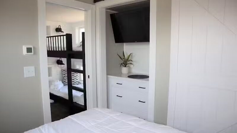 Bayfront Resort at Cross View - Sandusky, OH