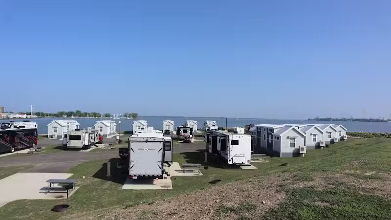 Bayfront Resort at Cross View - Sandusky, OH