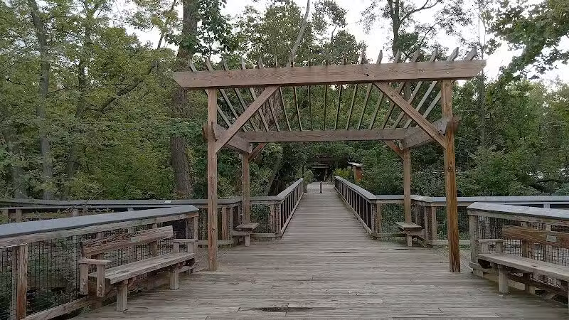Horseshoe Lake Park - Shaker Heights, OH