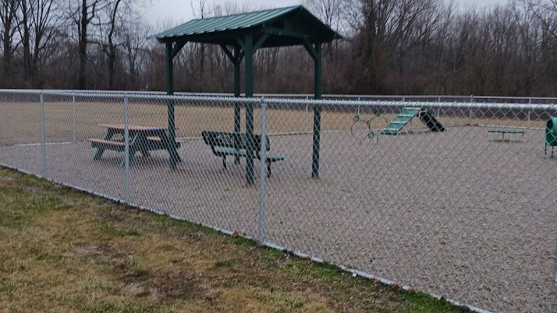 Sheffield Lake Dog Park Runner - Sheffield Lake, OH