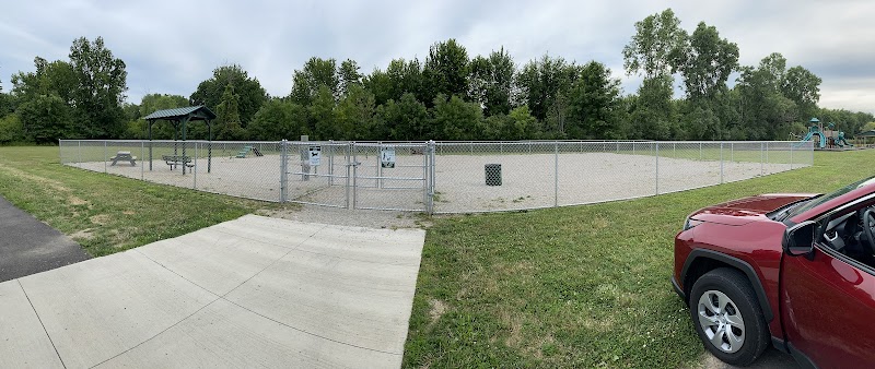 Sheffield Lake Dog Park Runner - Sheffield Lake, OH