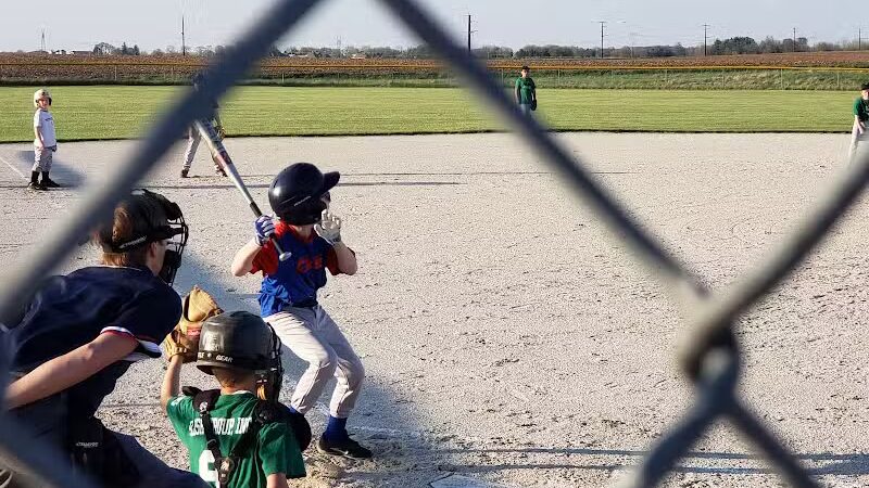 Woof Run Dog Park - Sugar Grove, IL