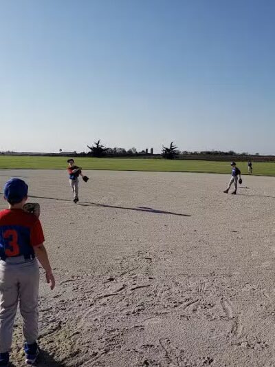 Woof Run Dog Park - Sugar Grove, IL