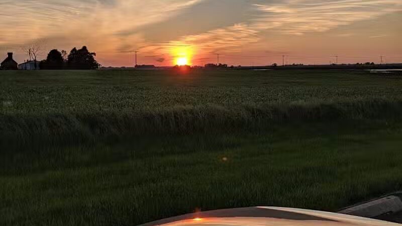 Woof Run Dog Park - Sugar Grove, IL