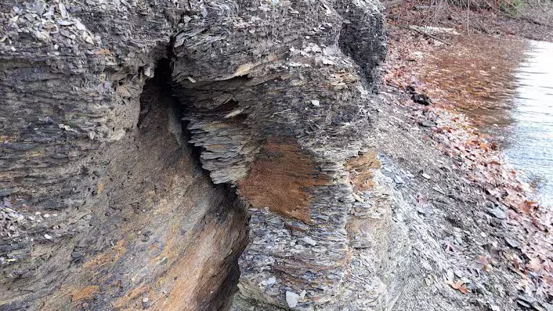Hogback Trails Parking Area and Trailhead - Sunbury, OH