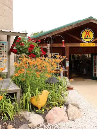 Thompson / Grand River Valley KOA Holiday - Thompson, OH