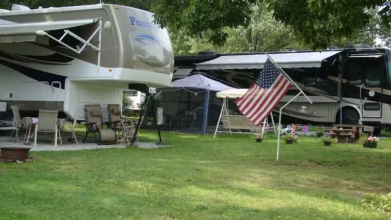 Thompson / Grand River Valley KOA Holiday - Thompson, OH