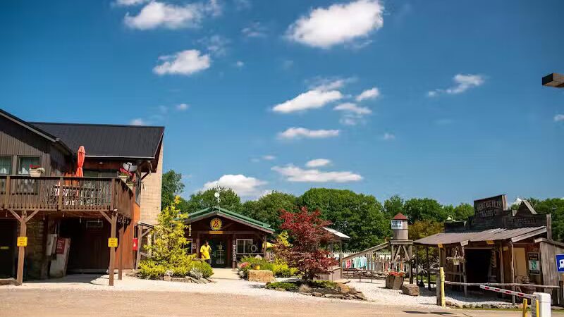 Thompson / Grand River Valley KOA Holiday - Thompson, OH