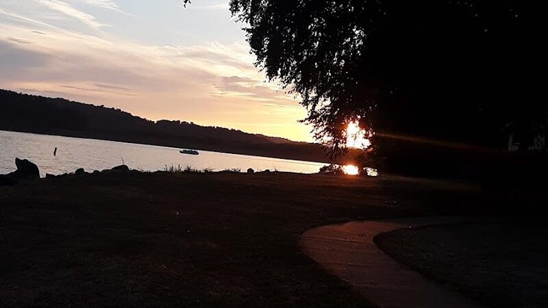 Tappan Dam Trailhead (Buckeye Trail) - Uhrichsville, OH